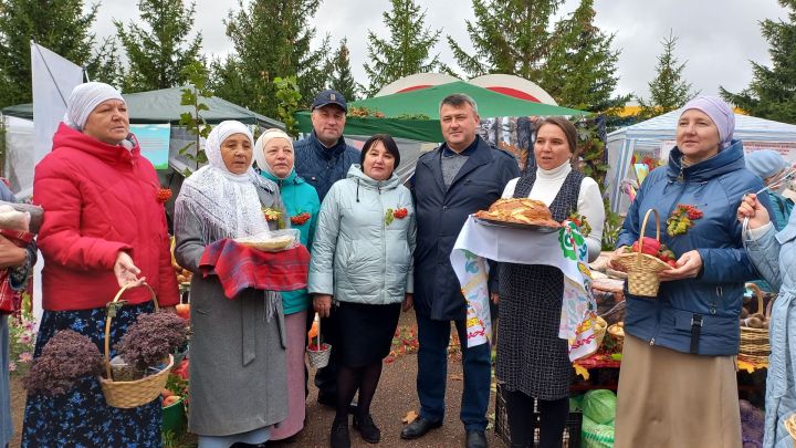 В Кайбицах состоялась ярмарка с участием сельхозпредприятий и учреждений образования