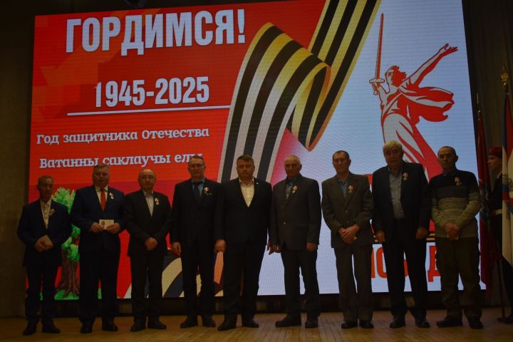 В Кайбицах чествовали отцов, сыновья которых проявили мужество и отвагу в зоне спецоперации