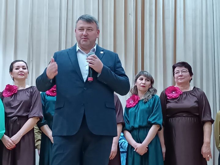 СВОга гуманитар ярдәм җибәрү өчен оештырылган хәйрия концерты Хуҗа Хәсәндә узды