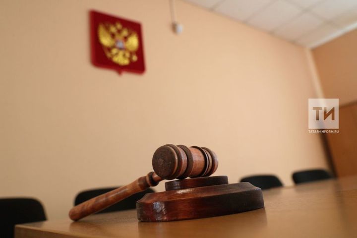 Заведующую детсадом в РТ, получившую полмиллиона зарплаты за липового работника, ждет суд