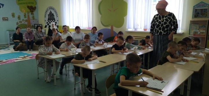 Кошманның «Тиенкәй» балалар бакчасында ата-аналар җыелышы узды