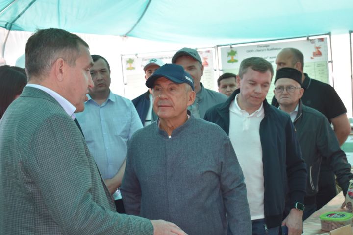 В Кайбицах побывал Раис Республики Татарстан Рустам Минниханов