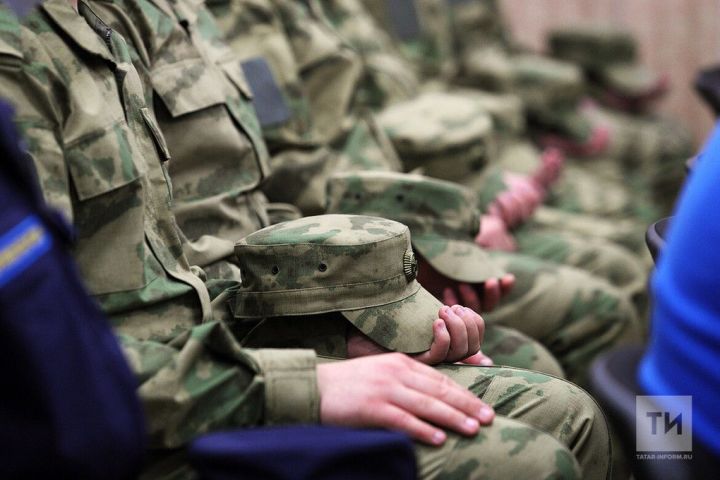 Более десяти тысяч татарстанцев заключили контракт с Минобороны через центр «Батыр»