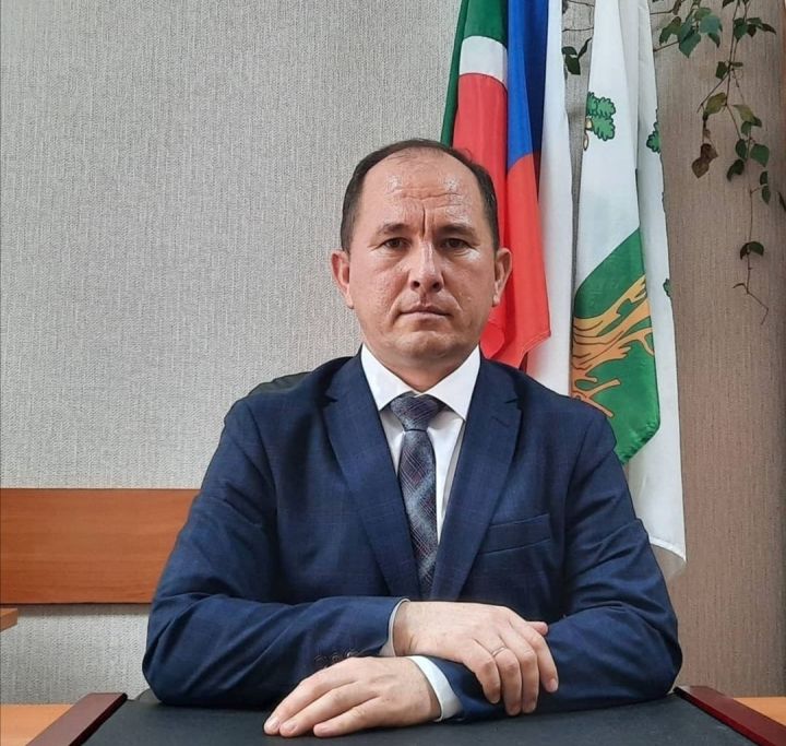 Руководитель исполкома, председатель Кайбицкой районной комиссии по безопасности дорожного движения призывает соблюдать правила дорожного движения