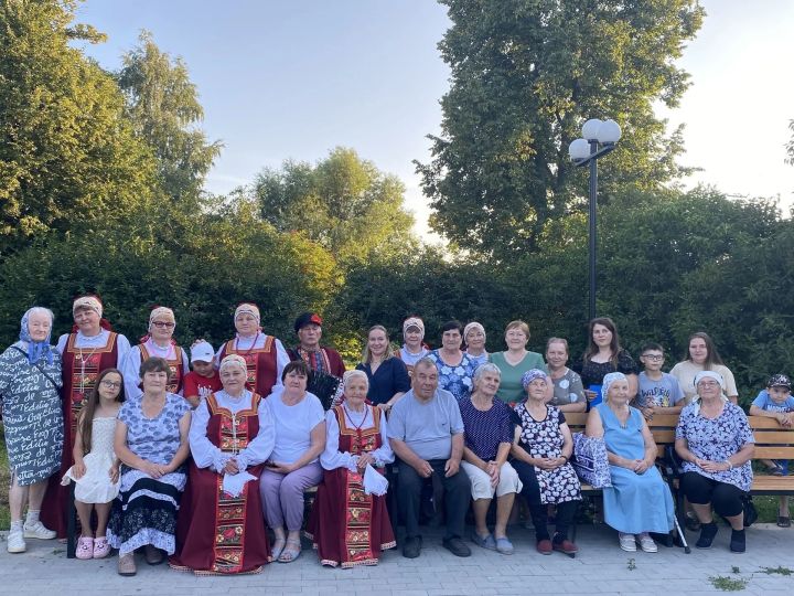В Большом Подберезье в рамках проекта «Лето в Татарстане» прошло «Поющее село»