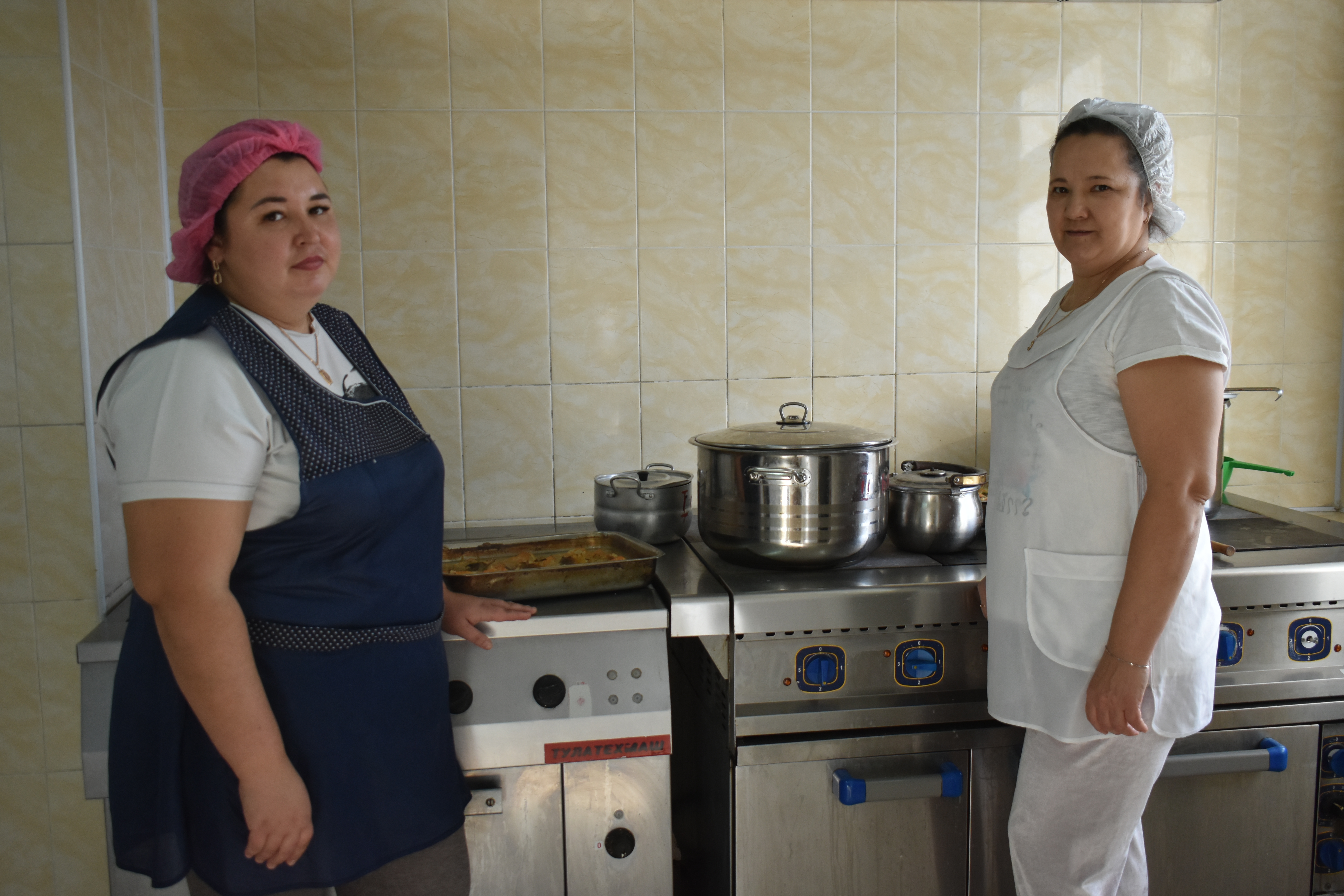 В Международный день повара у Алсу Насыровой и Гулии Тимуршиной был обычный рабочий день.