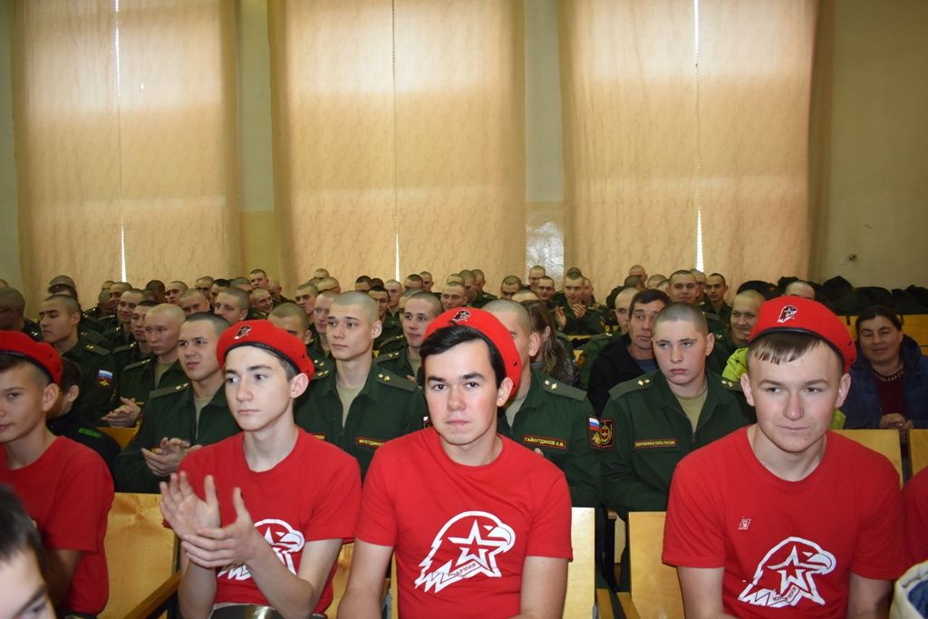 Кайбицкая делегация посетила военную часть в Ульяновске. Фотогалерея