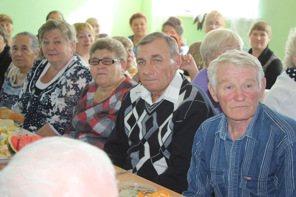 В Ульянкове чествовали людей старшего поколения