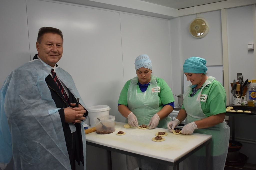 Заместитель министра сельского хозяйства и продовольствия РТ Ришат Хабипов ознакомился с деятельностью кооператива “Йолдыз”