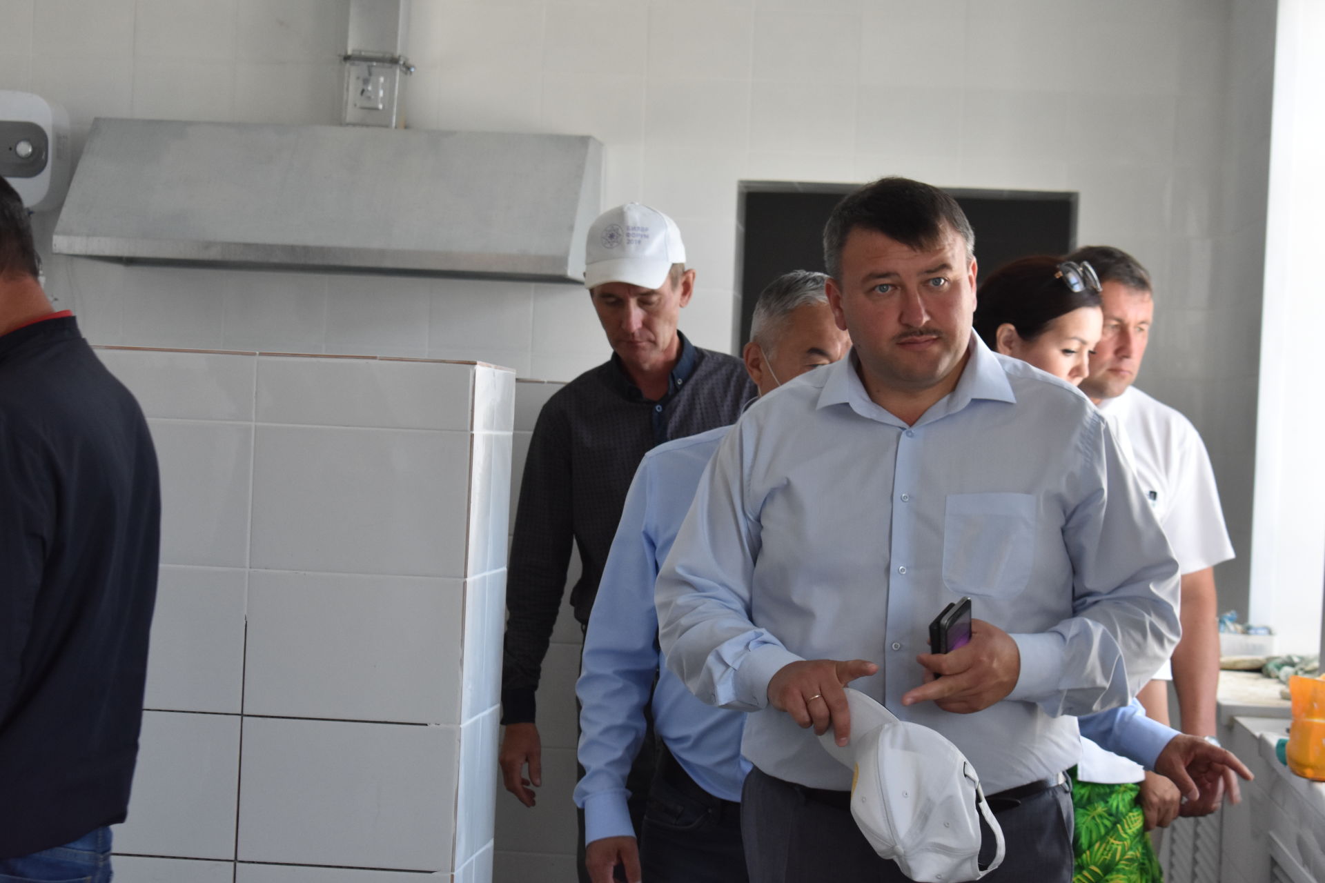 Глава Кайбицкого района ознакомился с ходом работ на объекте капитального ремонта