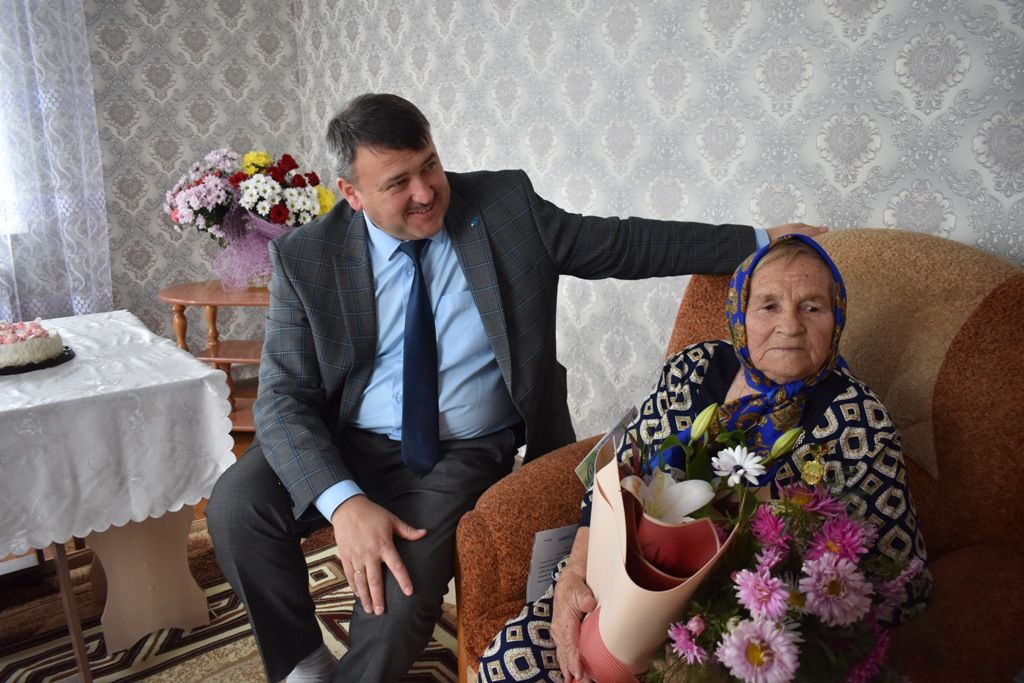 Труженице тыла Антониде Кузенковой из деревни Победа исполнилось 90 лет