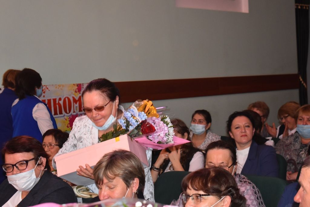 В Кайбицах чествовали учителей в честь их профессионального праздника