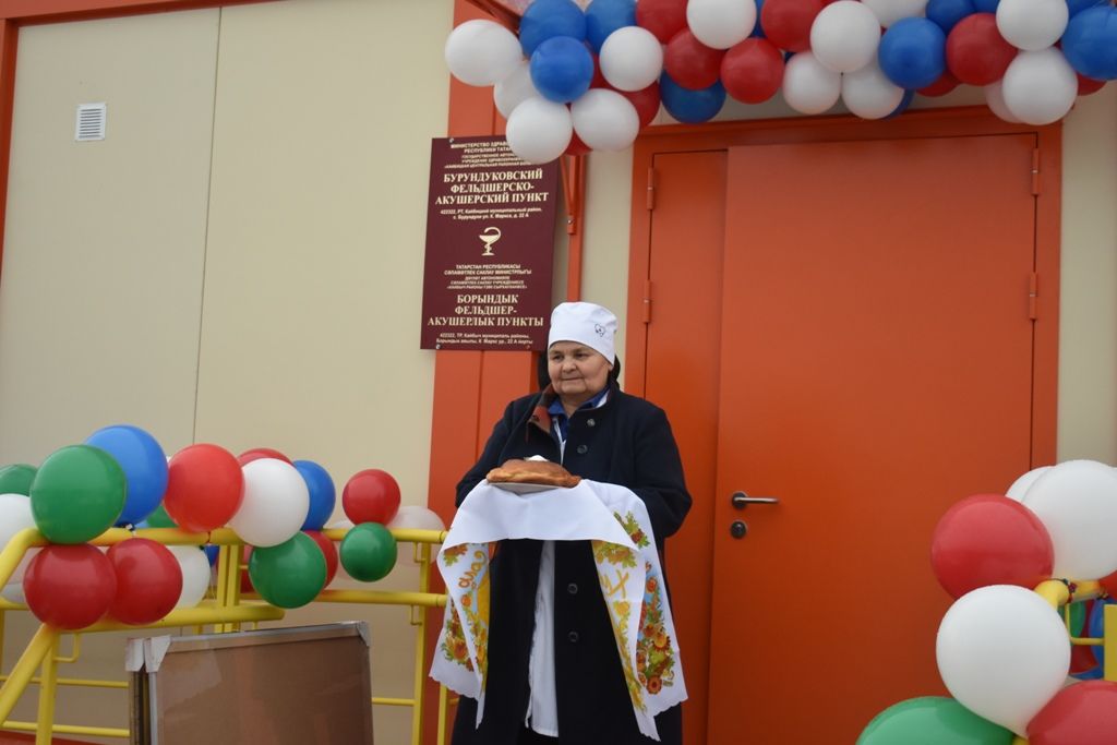 В Бурундуках открылся новый модульный фельдшерско-акушерский пункт