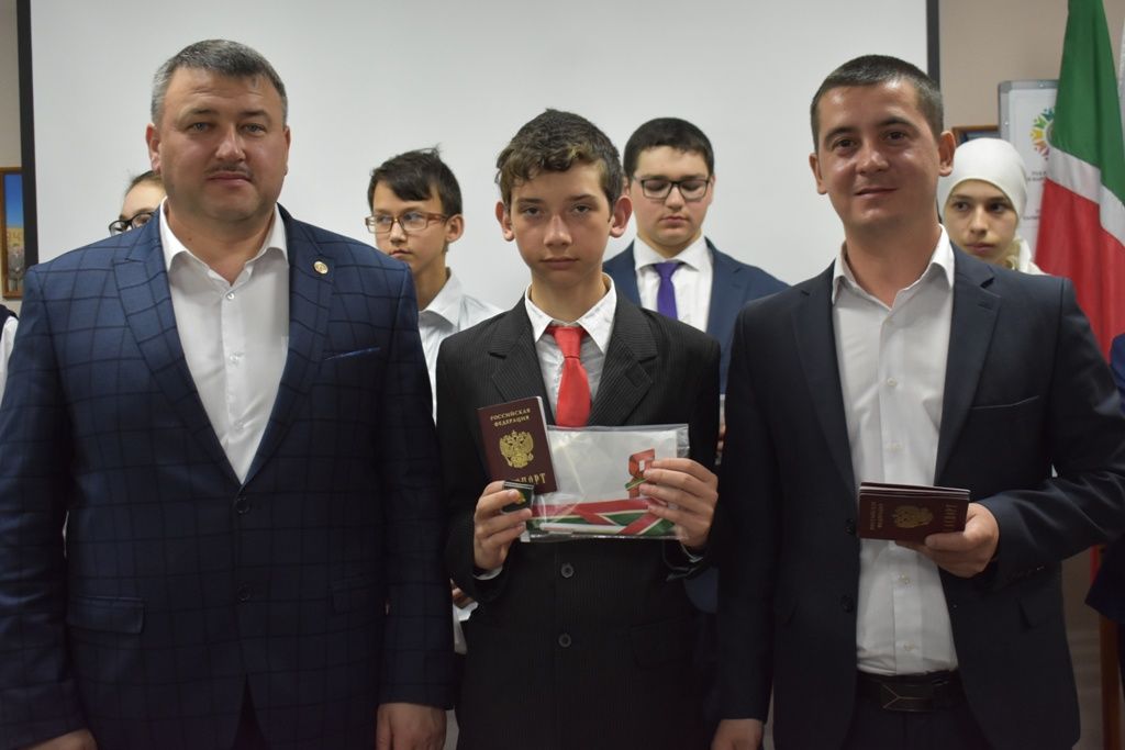 В Кайбицах состоялось торжественное вручение паспортов юным гражданам