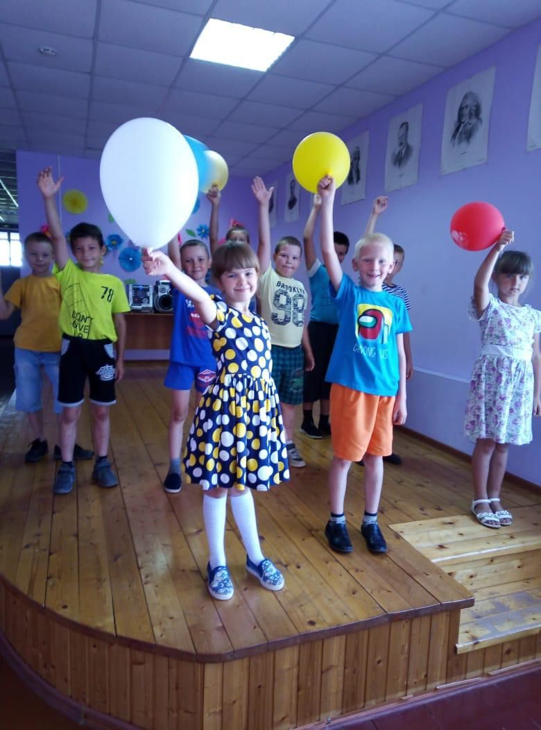 В Ульянкове завершилась смена  в пришкольном лагере «Апельсин»