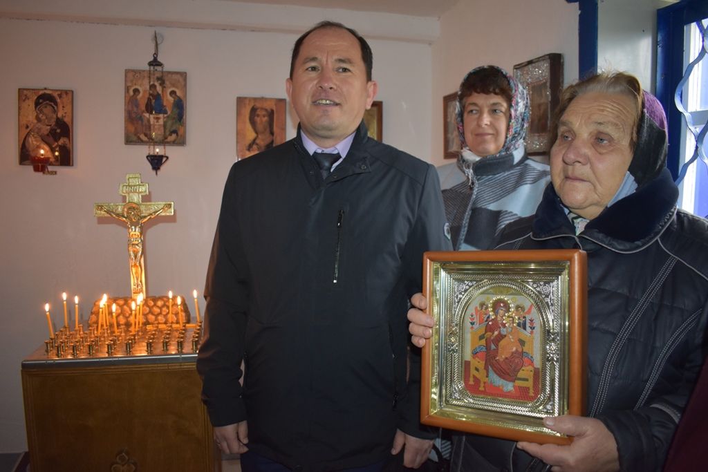 В Каргале состоялось торжественное открытие часовни «Святая Троица» после ремонта