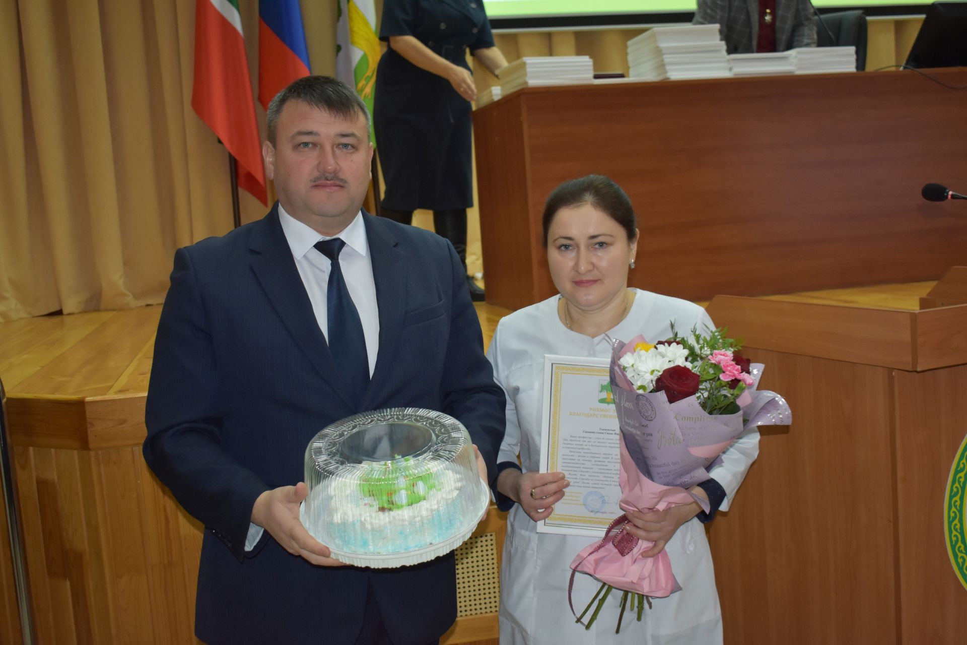 В Кайбицах наградили работников временного инфекционного госпиталя