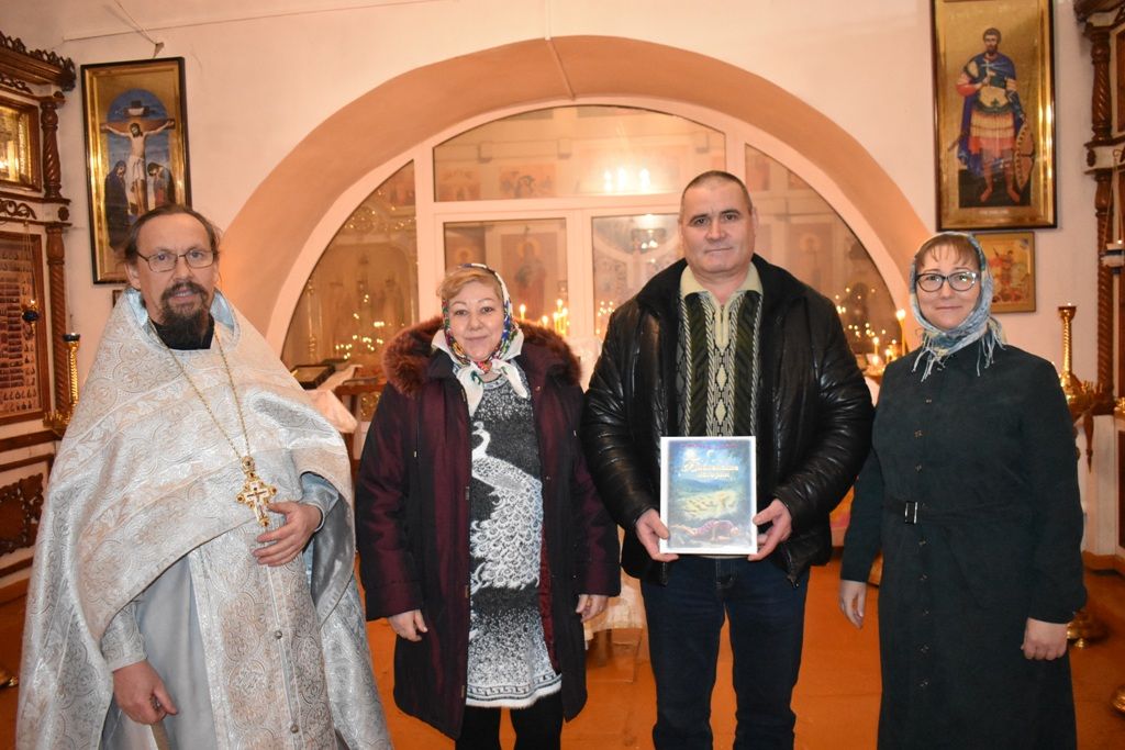 В Свято-Троицком храме села Турминское состоялось праздничное Рождественское богослужение
