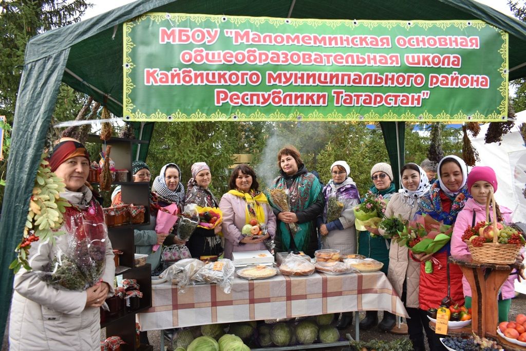 В Кайбицах прошла школьная ярмарка