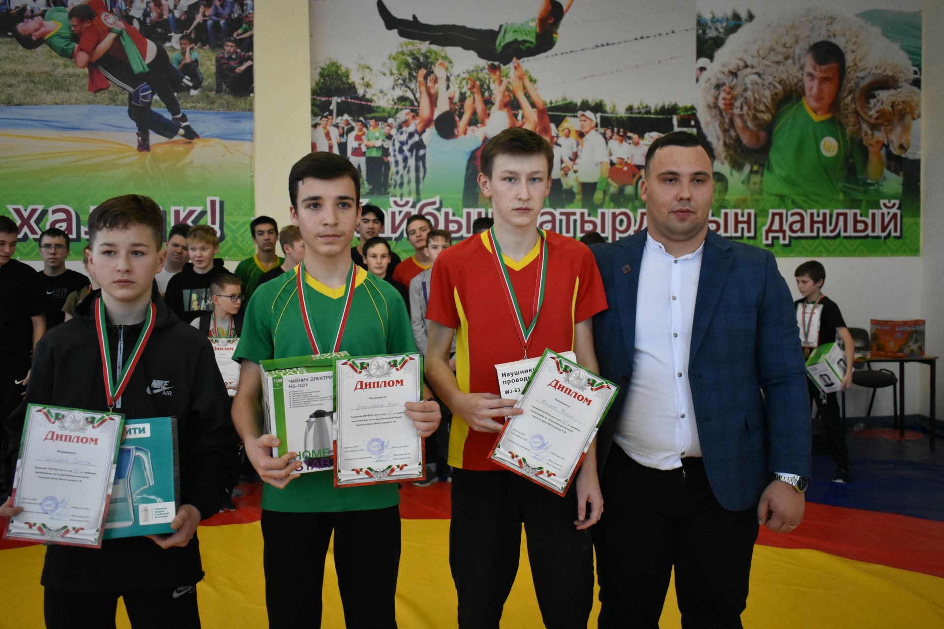 В Кайбицах прошли соревнования по национальной борьбе «корэш» на кубок Радика Фасхутдинова