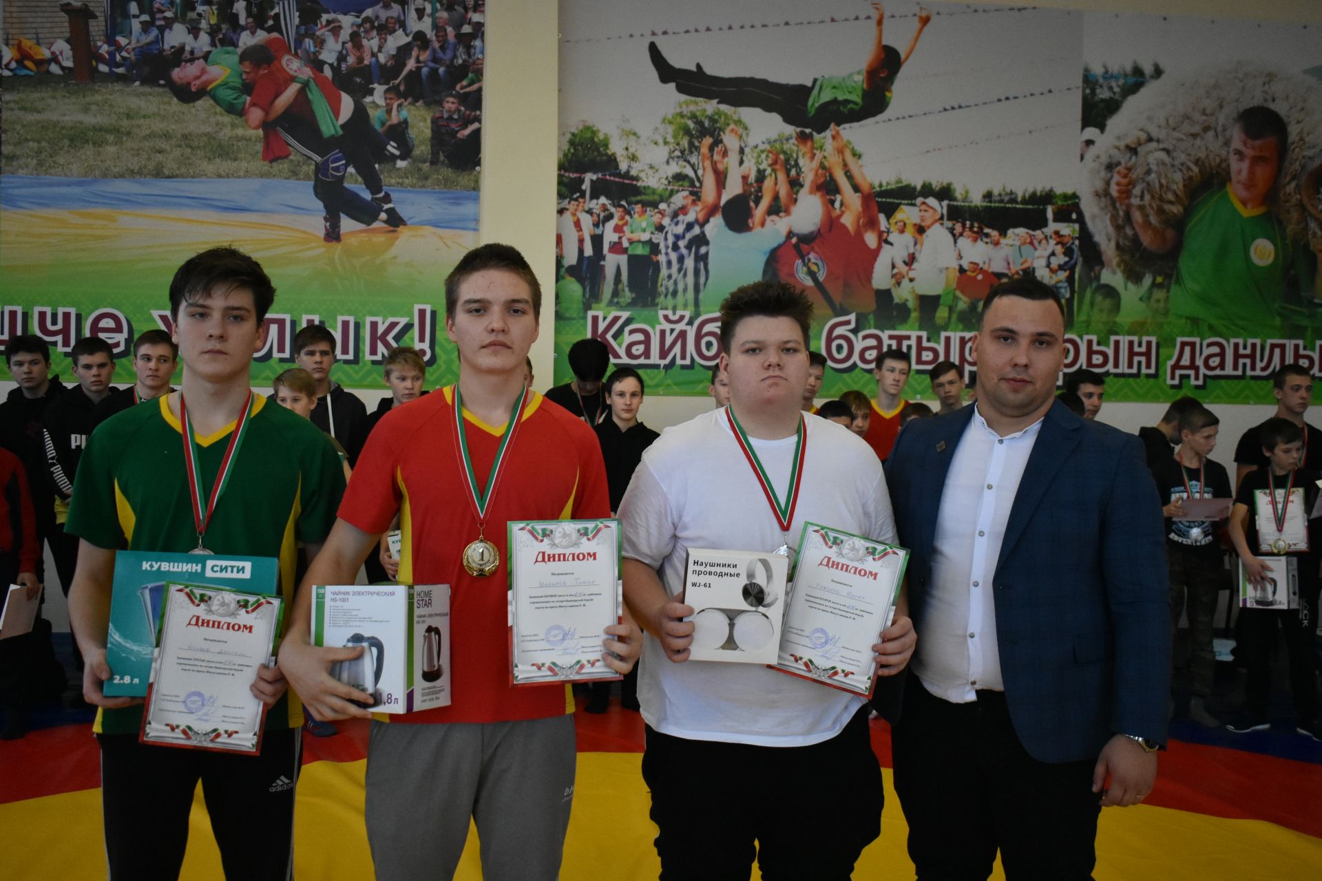 В Кайбицах прошли соревнования по национальной борьбе «корэш» на кубок Радика Фасхутдинова