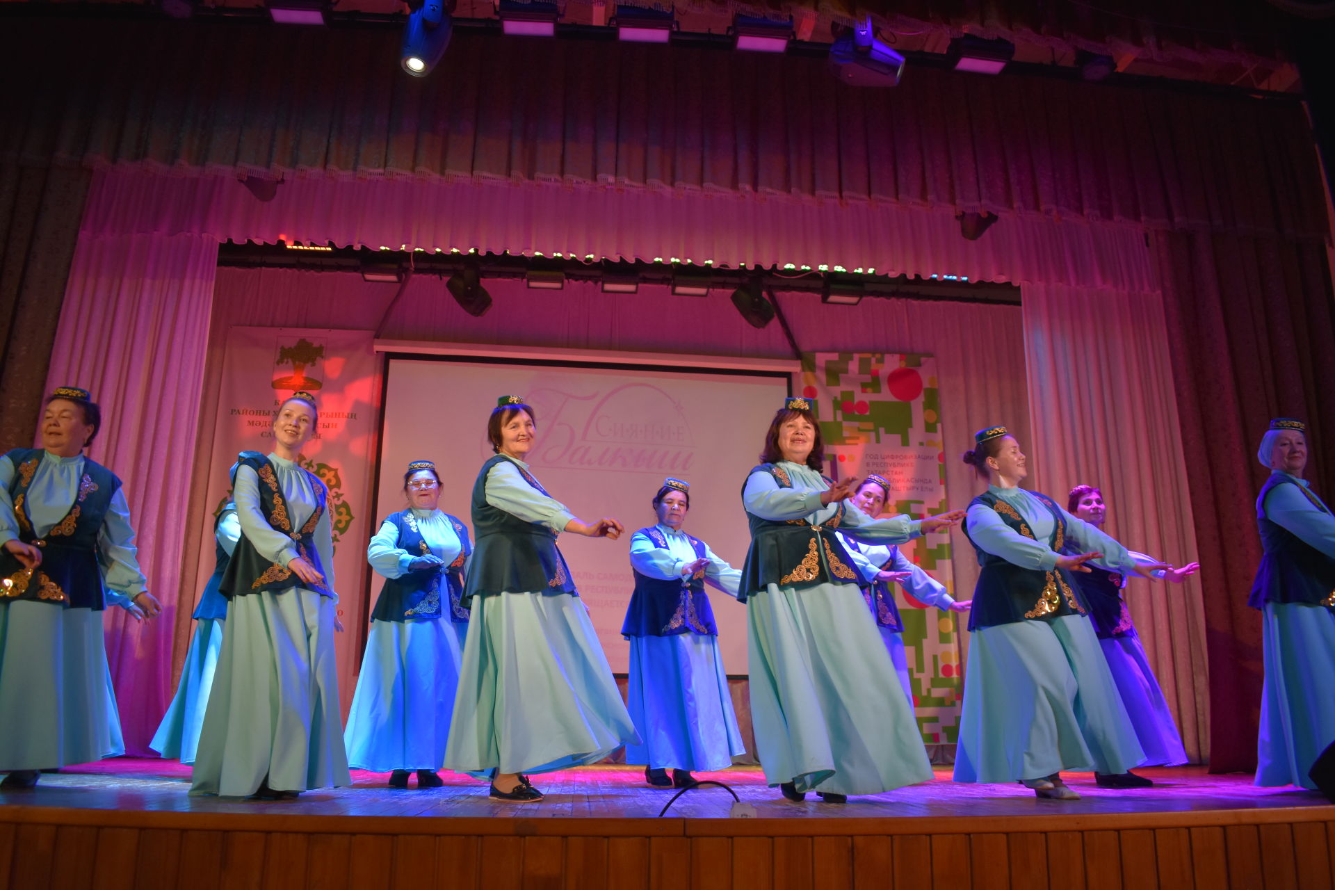 В Кайбицах прошел гала-концерт фестиваля «Балкыш - Сияние»