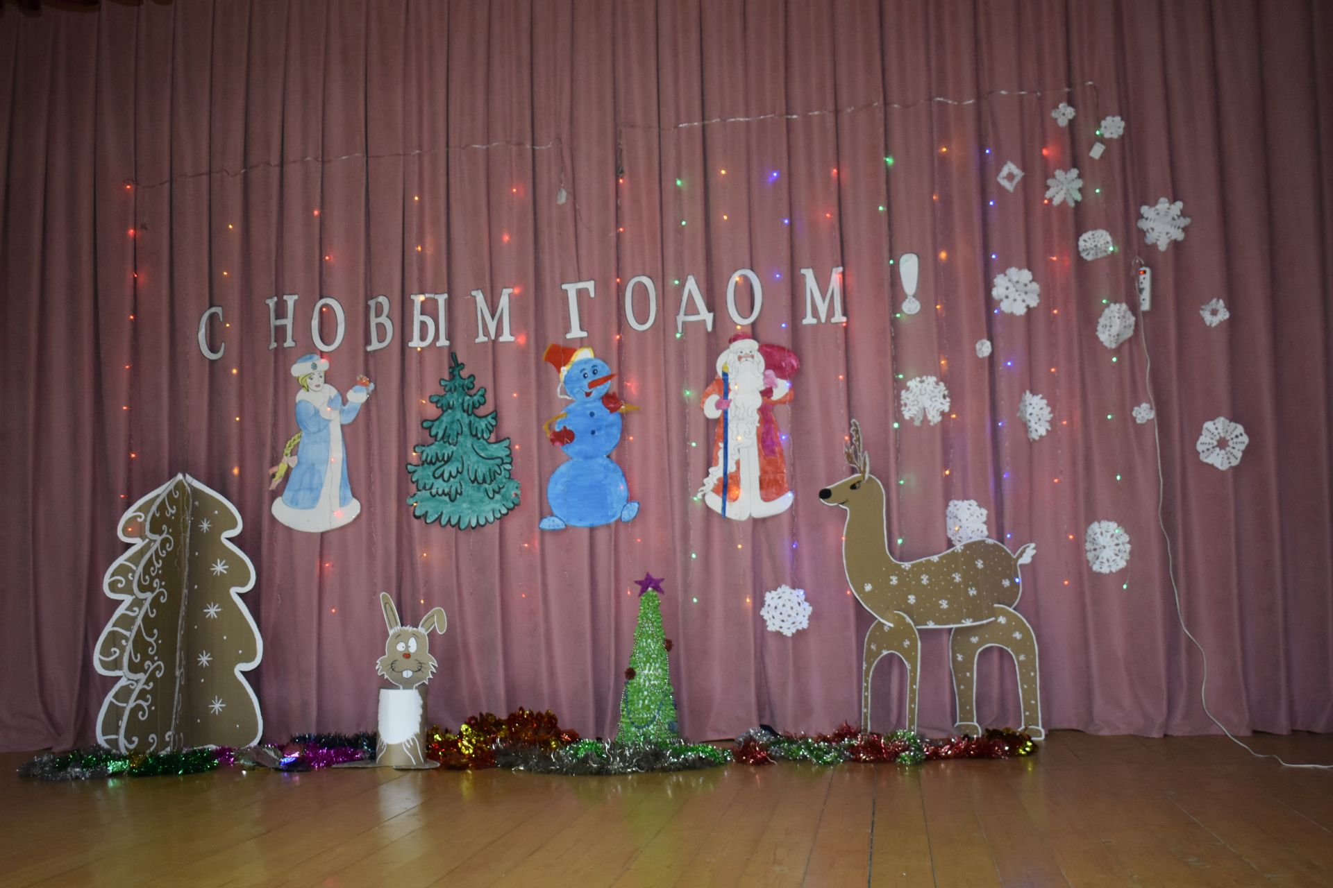 Махсус комиссия авыл җирлекләренең Яңа елга әзерлеге белән таныша башлады