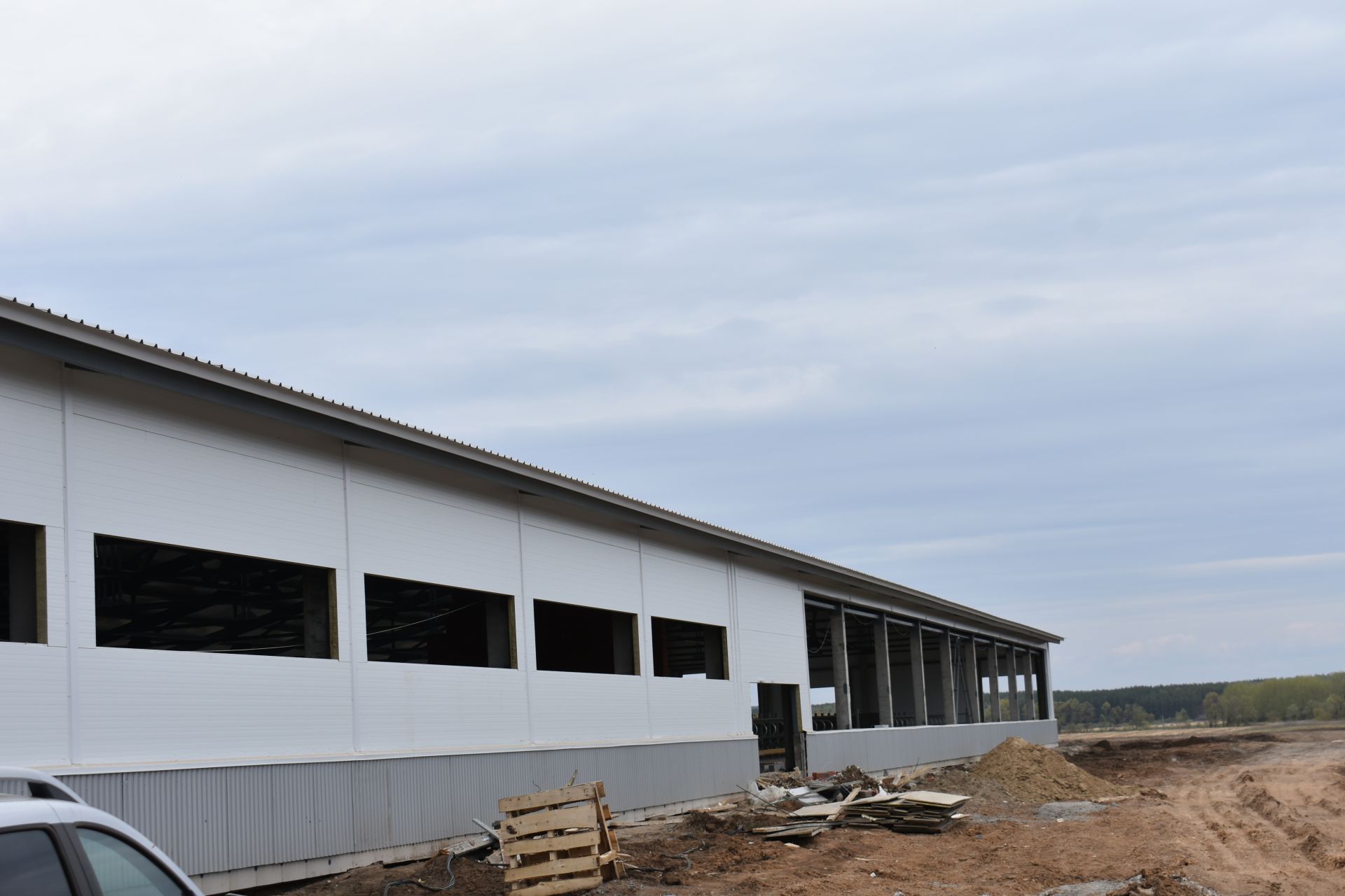 В хозяйстве «Туган як-Агро» продолжается строительство товарно- молочного комплекса