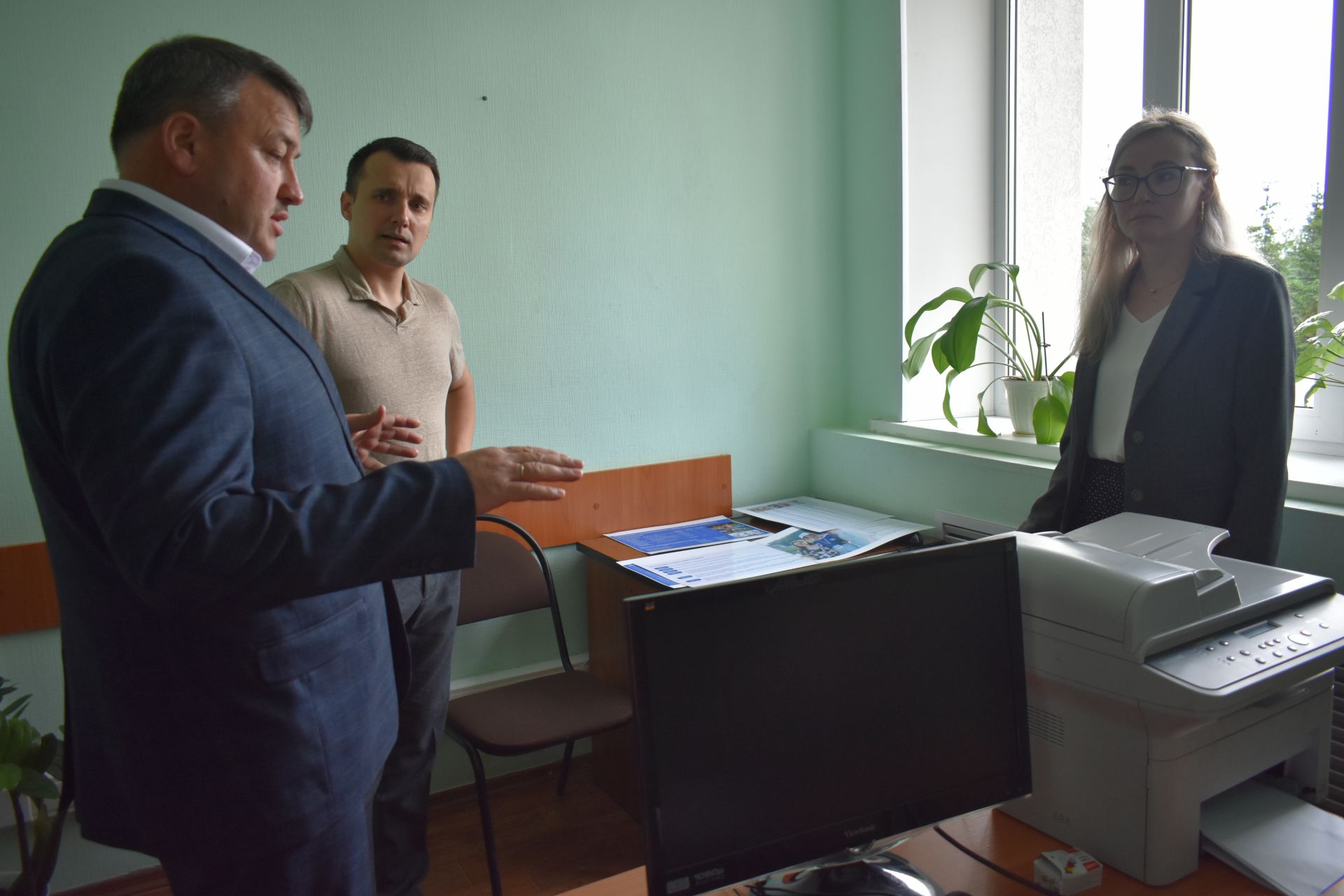 Руководитель республиканского отделения российского движения детей и молодежи «Движение Первых» Тимур Сулейманов посетил Кайбицкий район