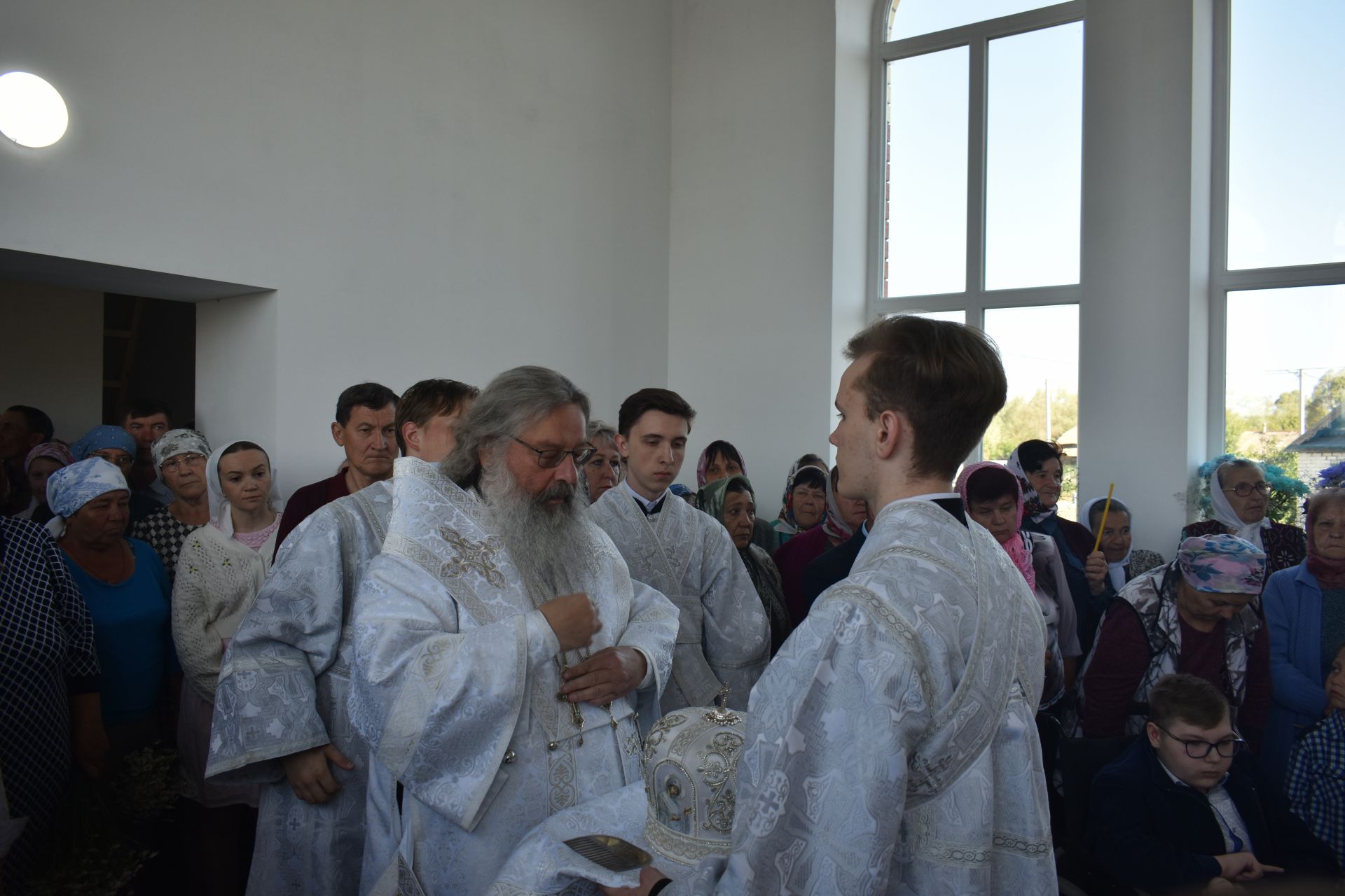 Митрополит Кирилл совершил великое освящение храма Живоначальной Троицы в селе Беляево