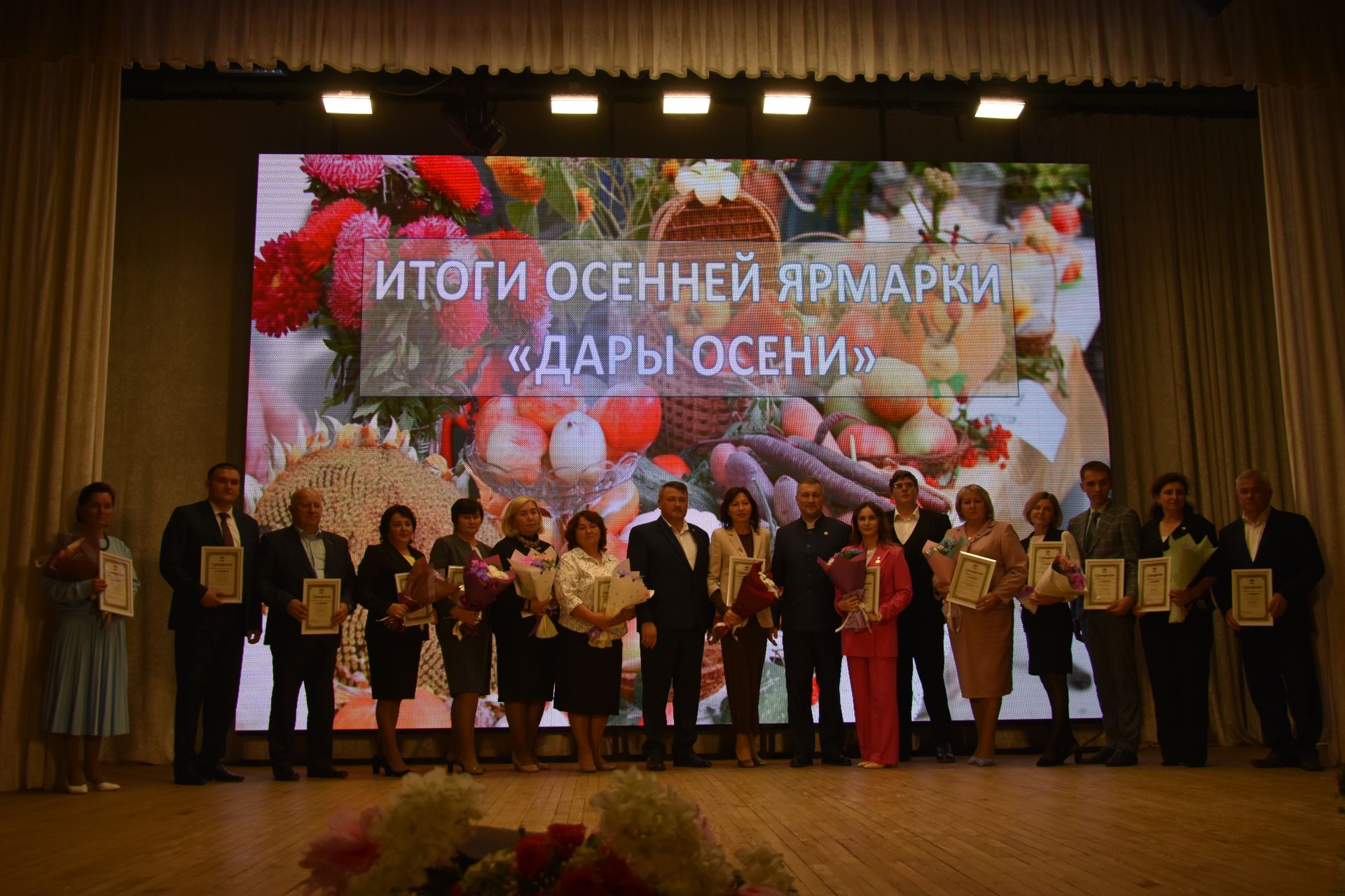 На праздничном мероприятии ко Дню учителя чествовали лучших кайбицких педагогов