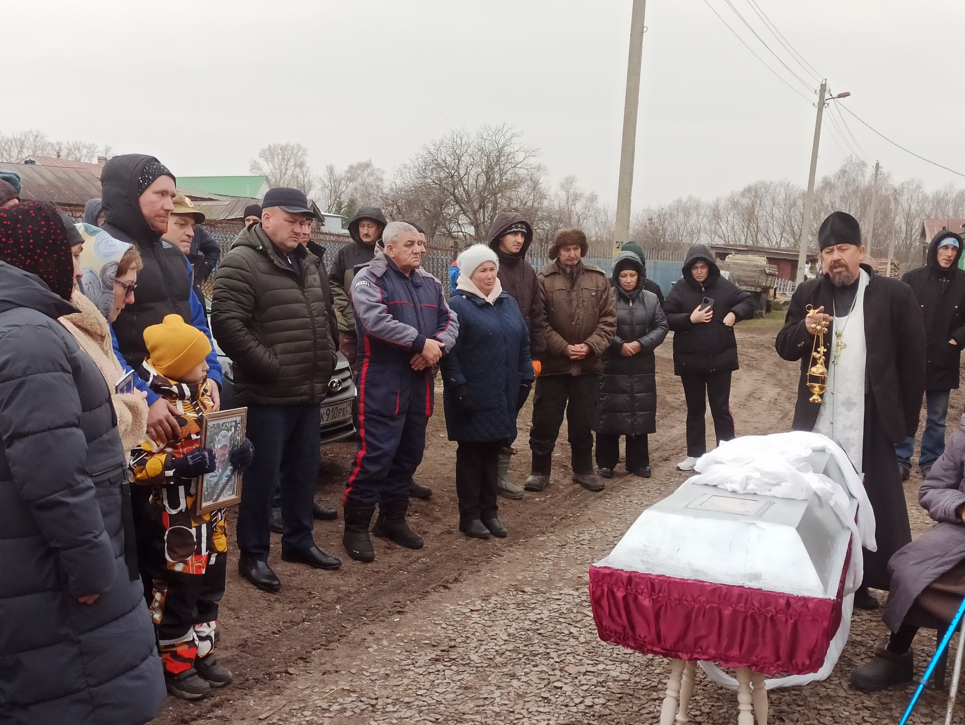 В Кайбицком районе простились с военнослужащим, героически погибшим на спецоперации