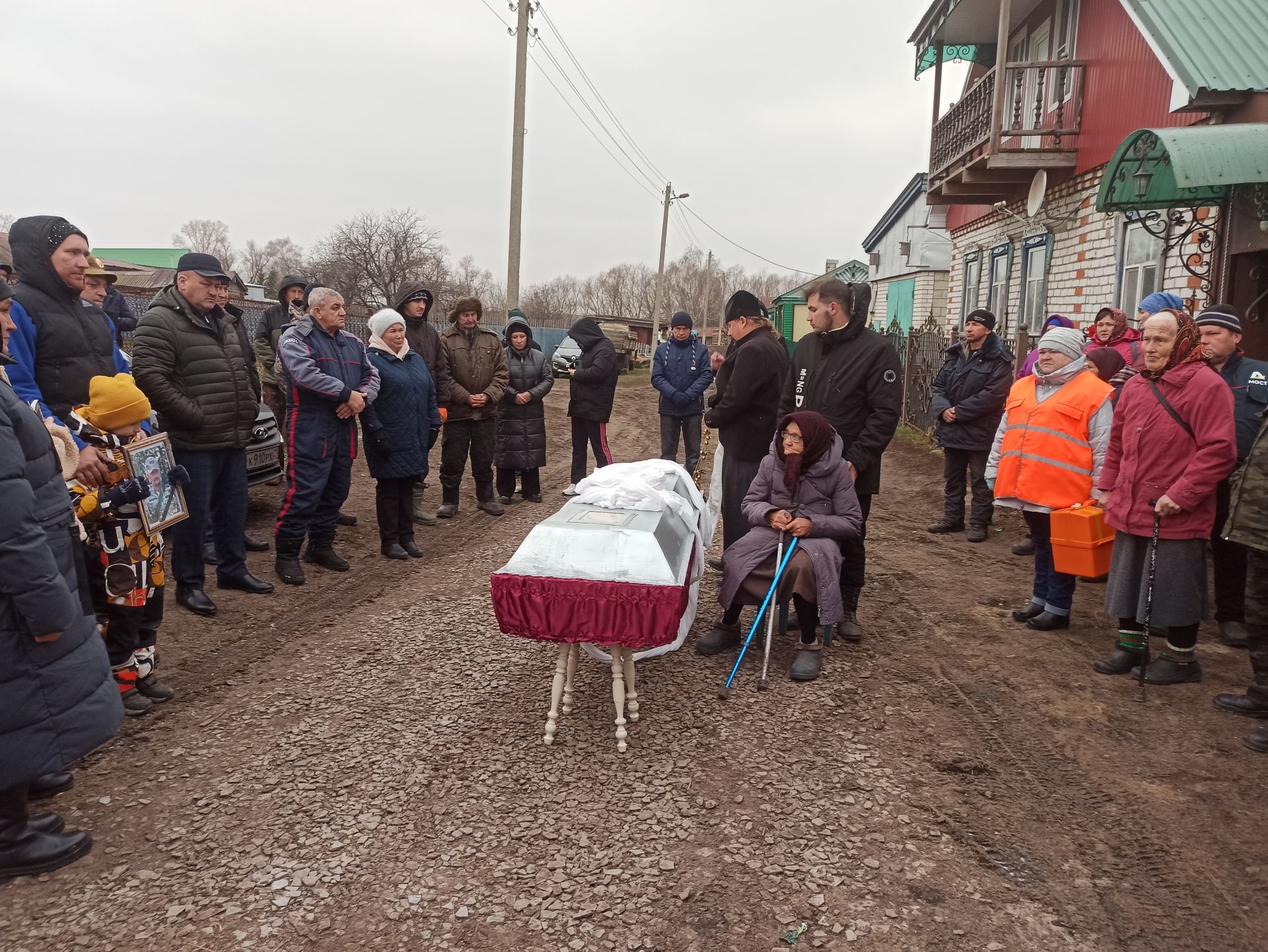 В Кайбицком районе простились с военнослужащим, героически погибшим на спецоперации