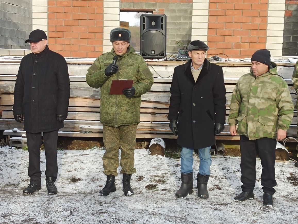 Чүтидә махсус операция зонасында батырларча һәлак булган авылдашлары белән хушлаштылар