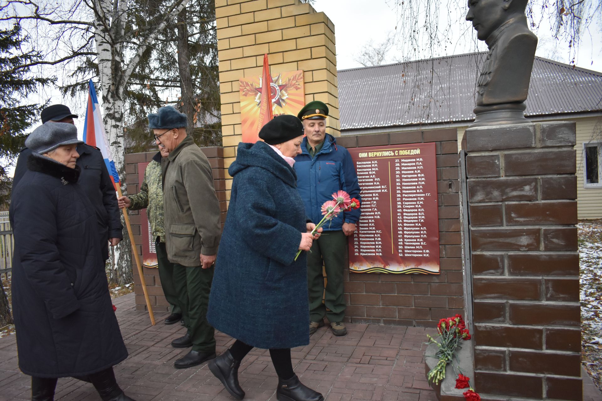 В Турминском открыли бюст Герою Советского Союза Ивану Федорову