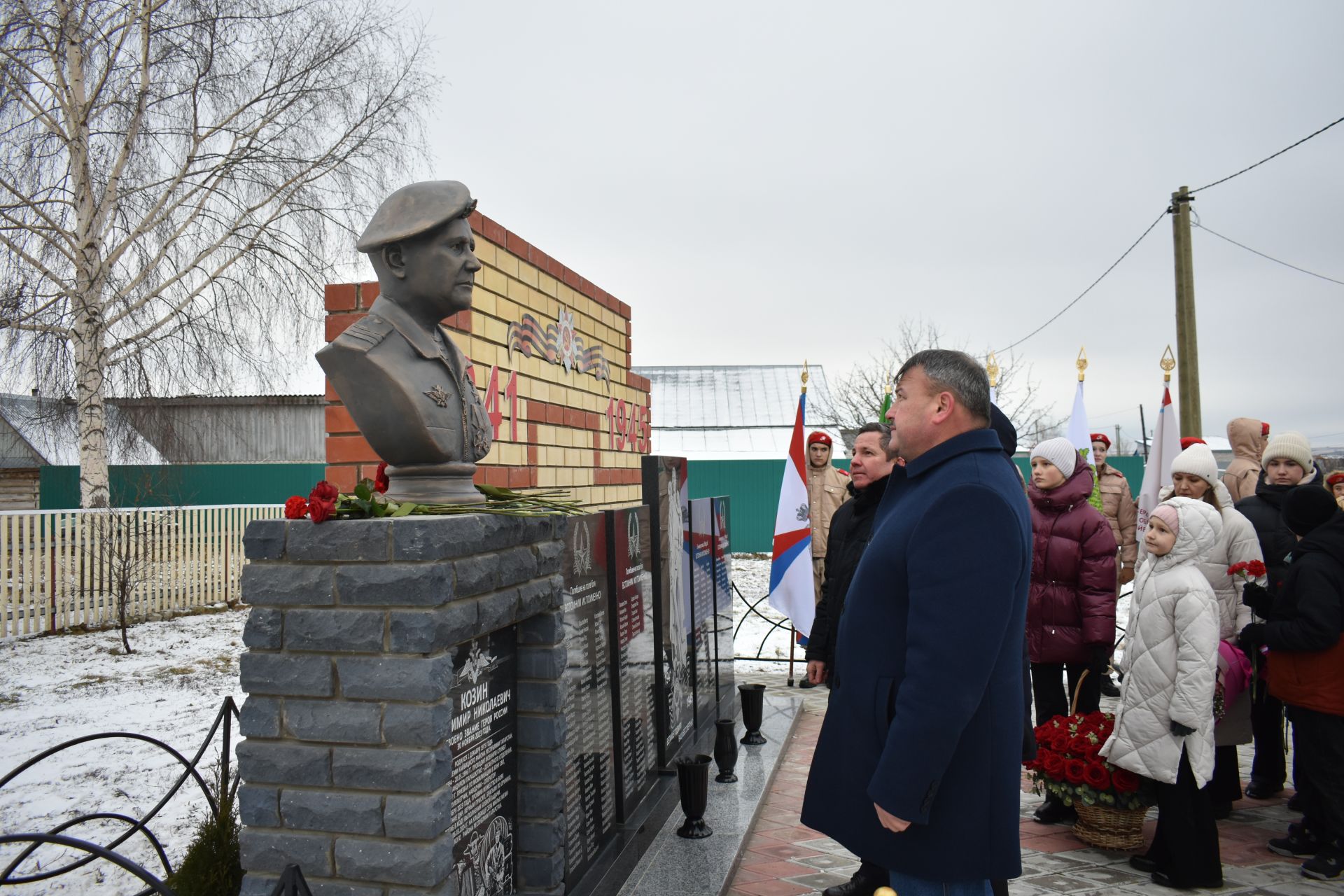 Кече Мәме авылында Россия Герое Владимир Козин хөрмәтенә бюст ачылды