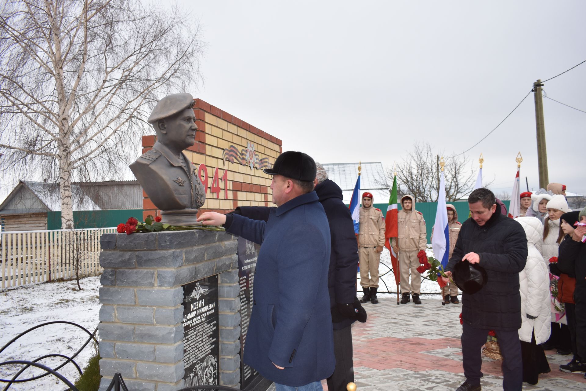 Кече Мәме авылында Россия Герое Владимир Козин хөрмәтенә бюст ачылды