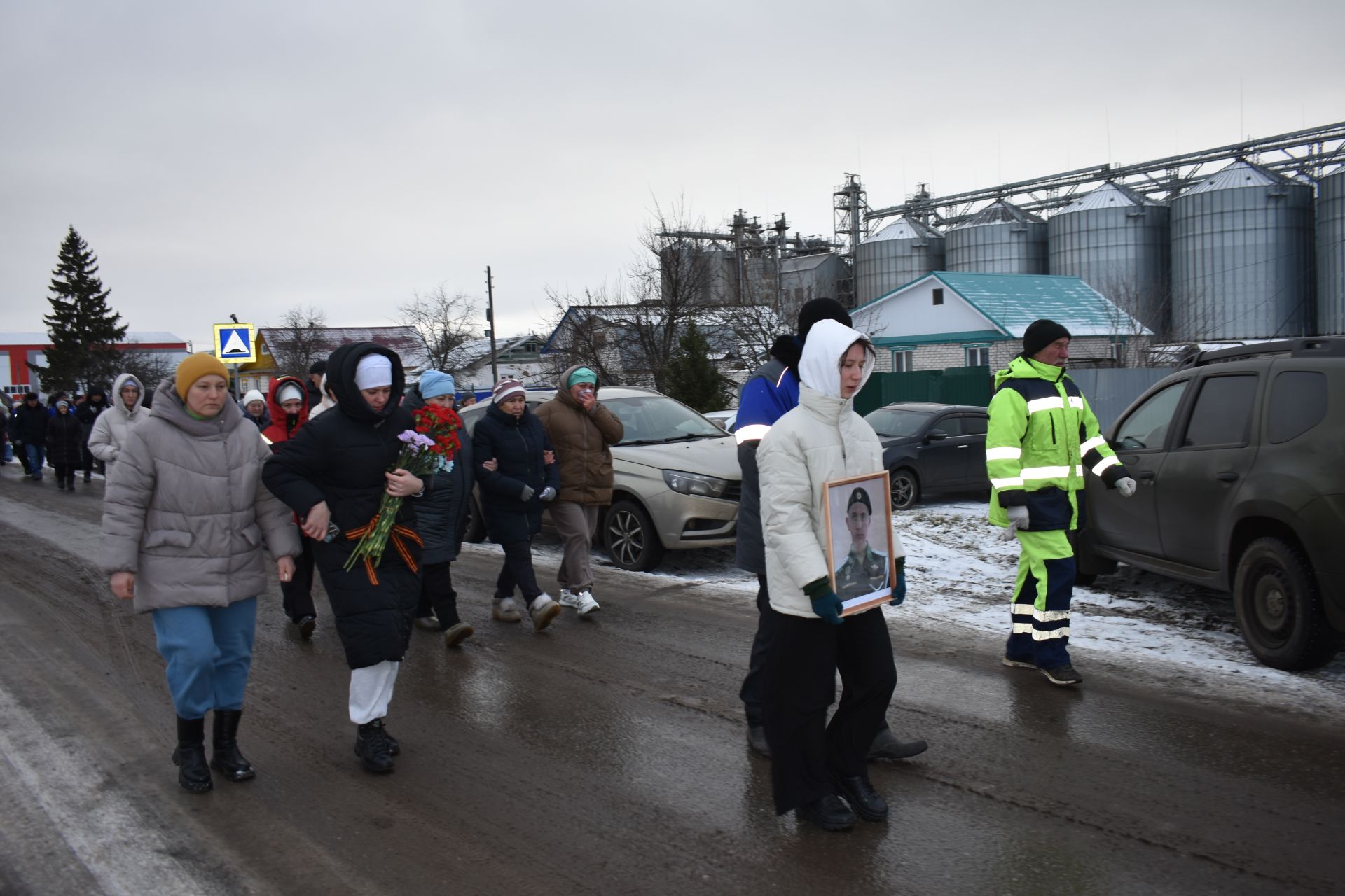 Махсус хәрби операция зонасында һәлак булган якташыбыз белән хушлаштылар