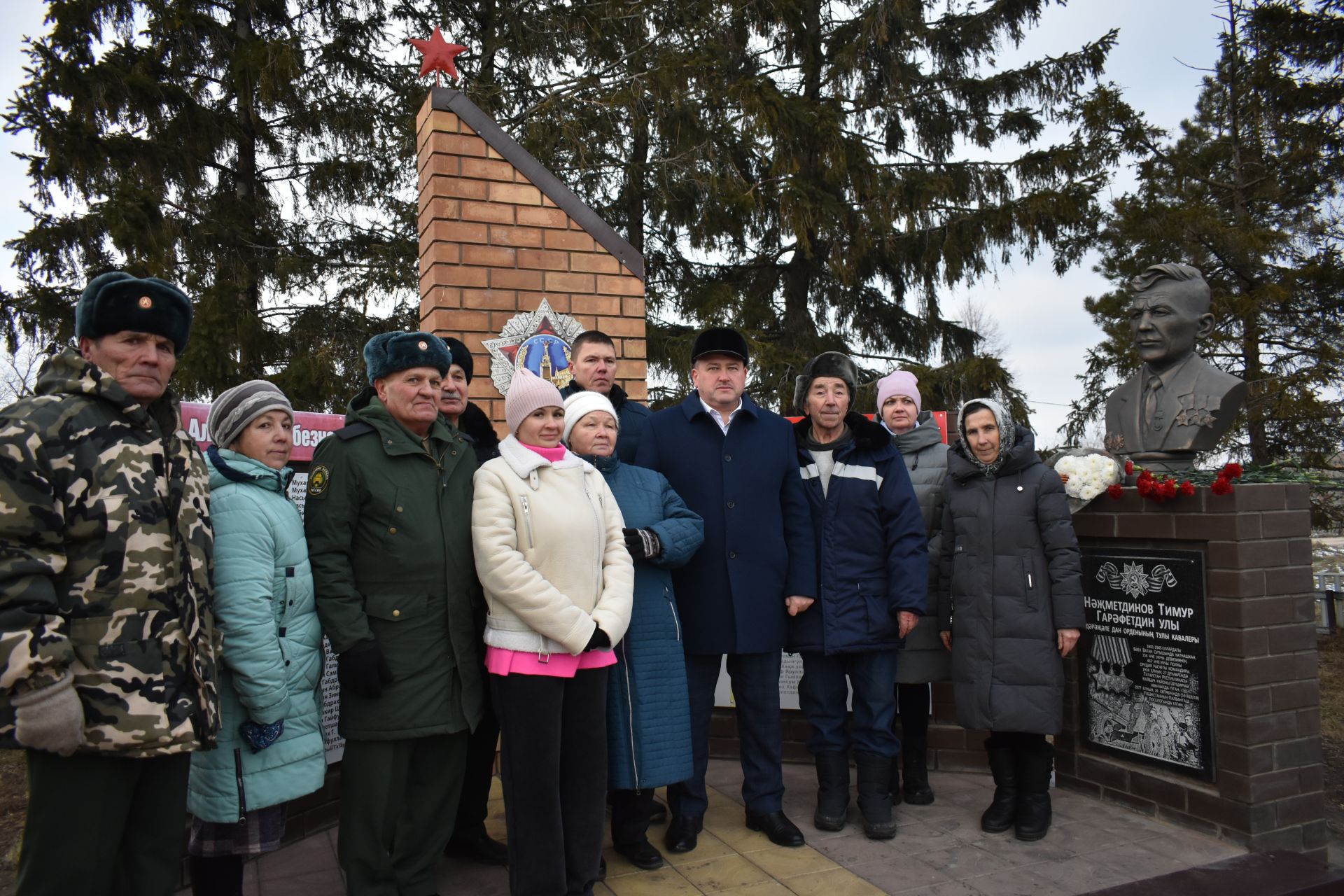 Шүширмә авылында Дан орденының тулы кавалеры хөрмәтенә бюст ачылды