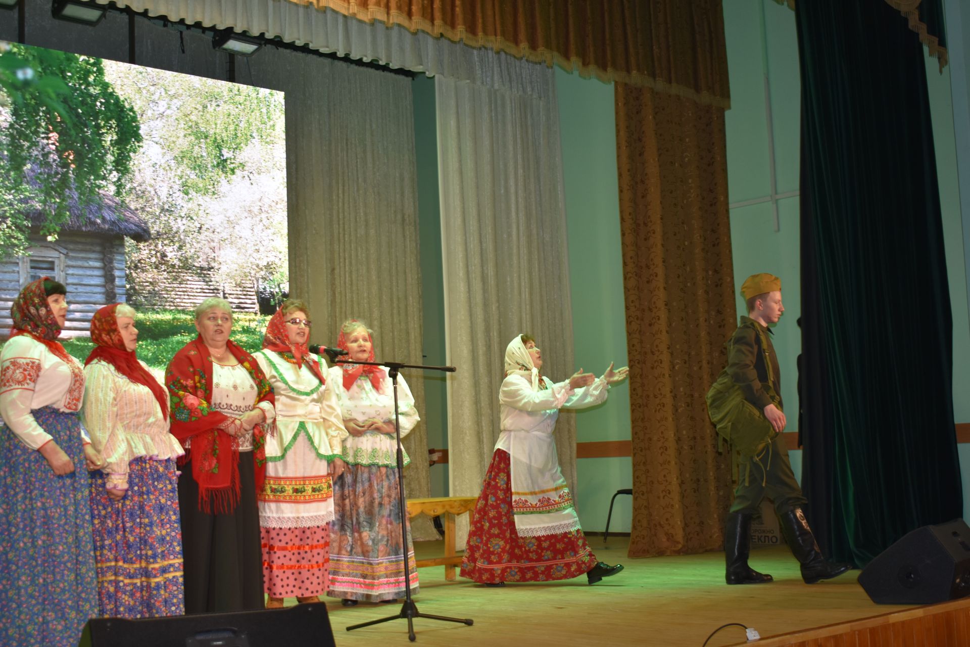 В честь Дня защитника Отечества участники фестиваля «Балкыш» - «Сияние» дали большой концерт