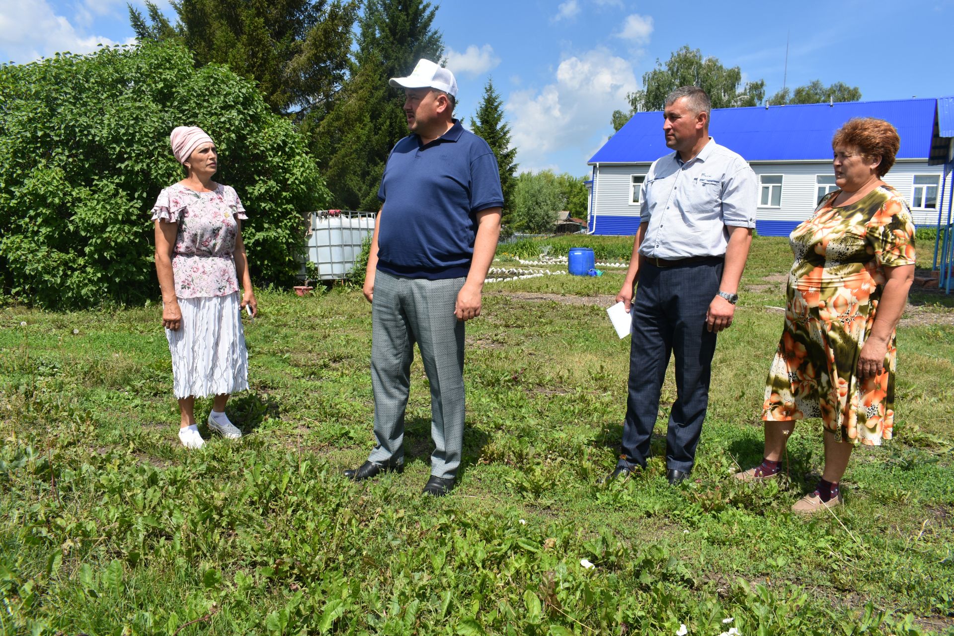 Район башлыгы мәктәпләрнең һәм балалар бакчаларының яңа уку елына әзерлеге белән танышуын дәвам итә