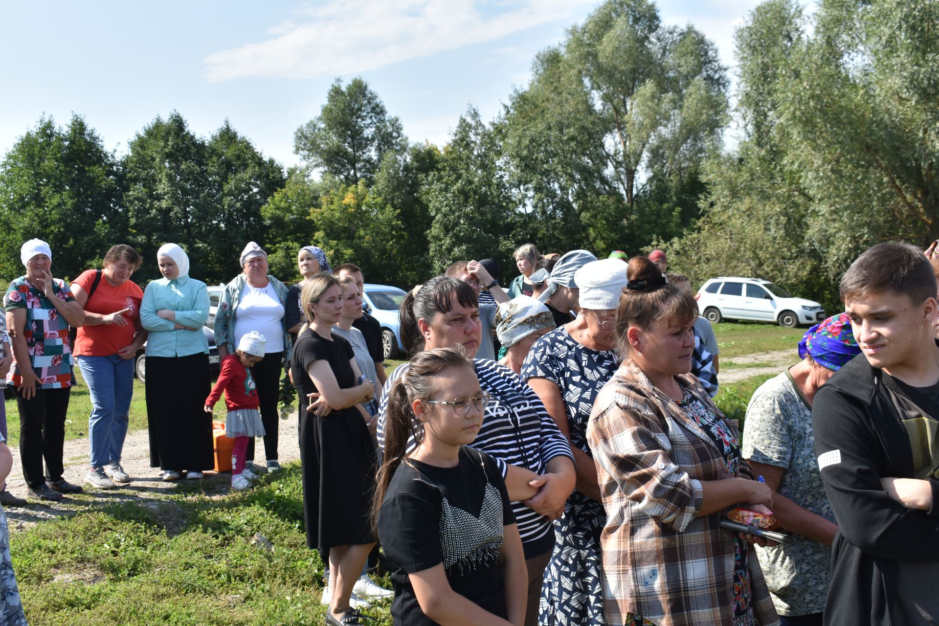 Иске Тәрбит авылында Украинада барган махсус операциядә һәлак булган авылдашлары белән хушлаштылар