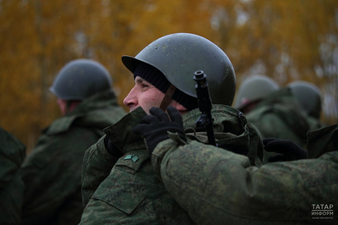 «Лезть к нам лучше не стоит»: как боец СВО из Татарстана спас 12 человек от «Бабы-яги»