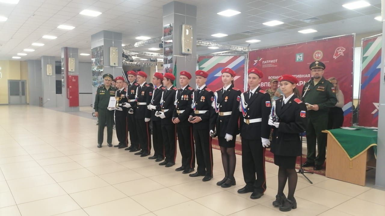 Ученики Большекайбицкой школы заняли второе место в общекомандном зачете на военно-спортивной игре «Вперед, юнармейцы!»