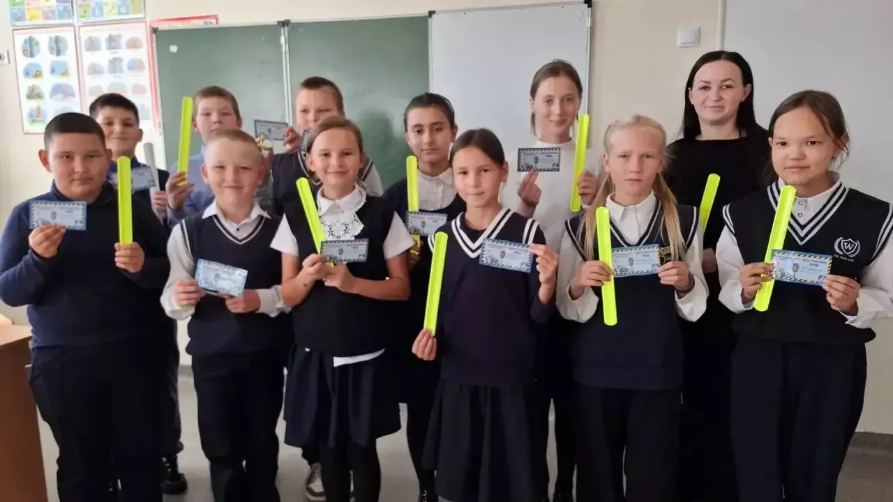Новое поколение безопасности: в Фёдоровской школе прошло посвящение в ряды ЮИД