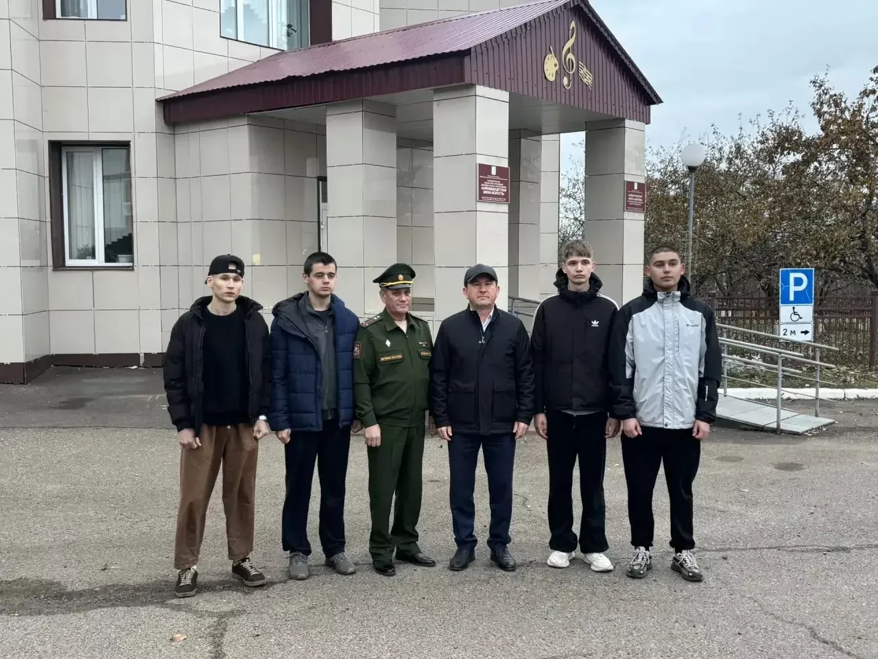В Кайбицком районе состоялась торжественная отправка призывников в ряды Вооруженных Сил России