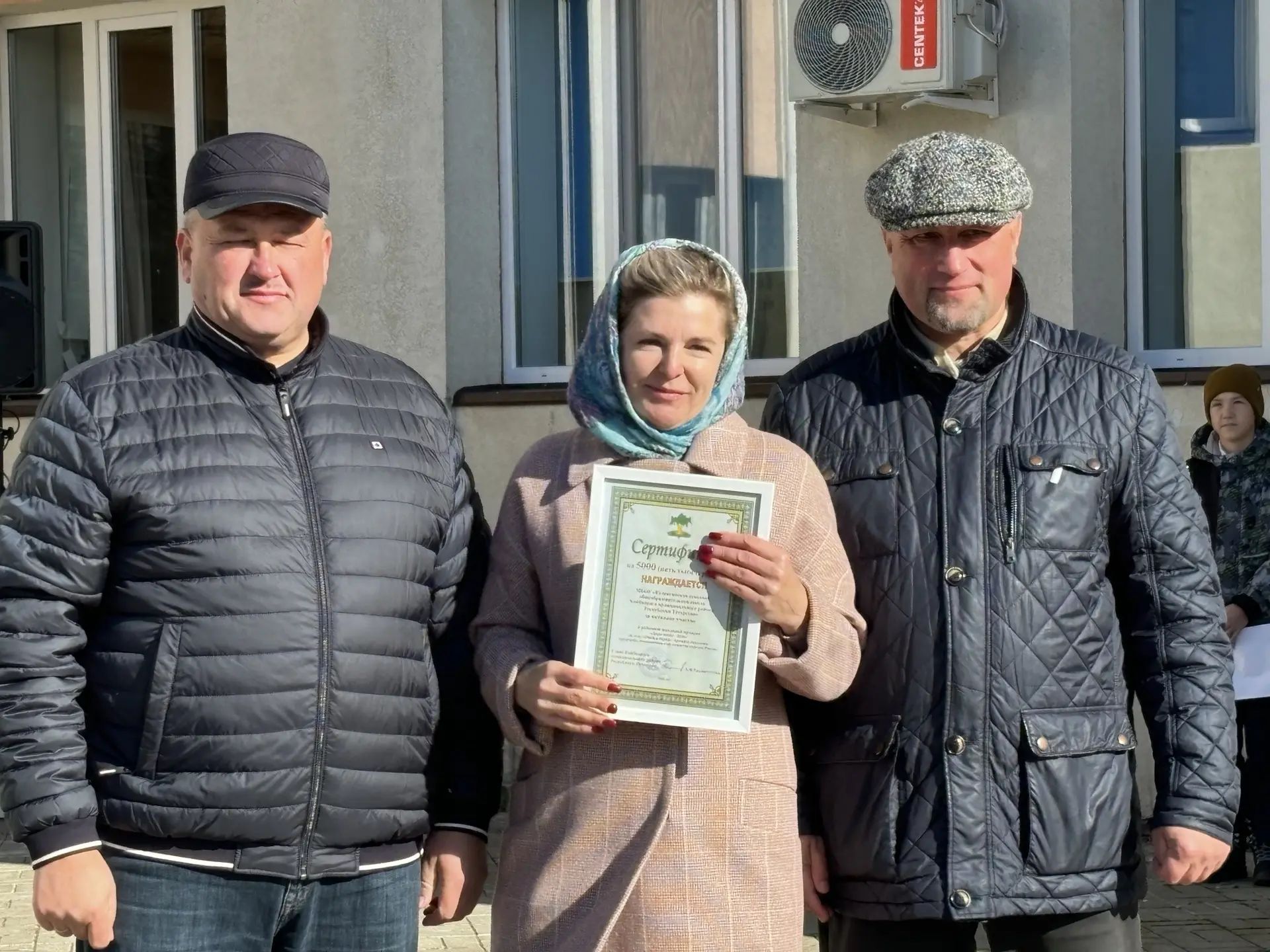 Урожай труда и традиций: в Кайбицах прошла школьная ярмарка „Дары осени“