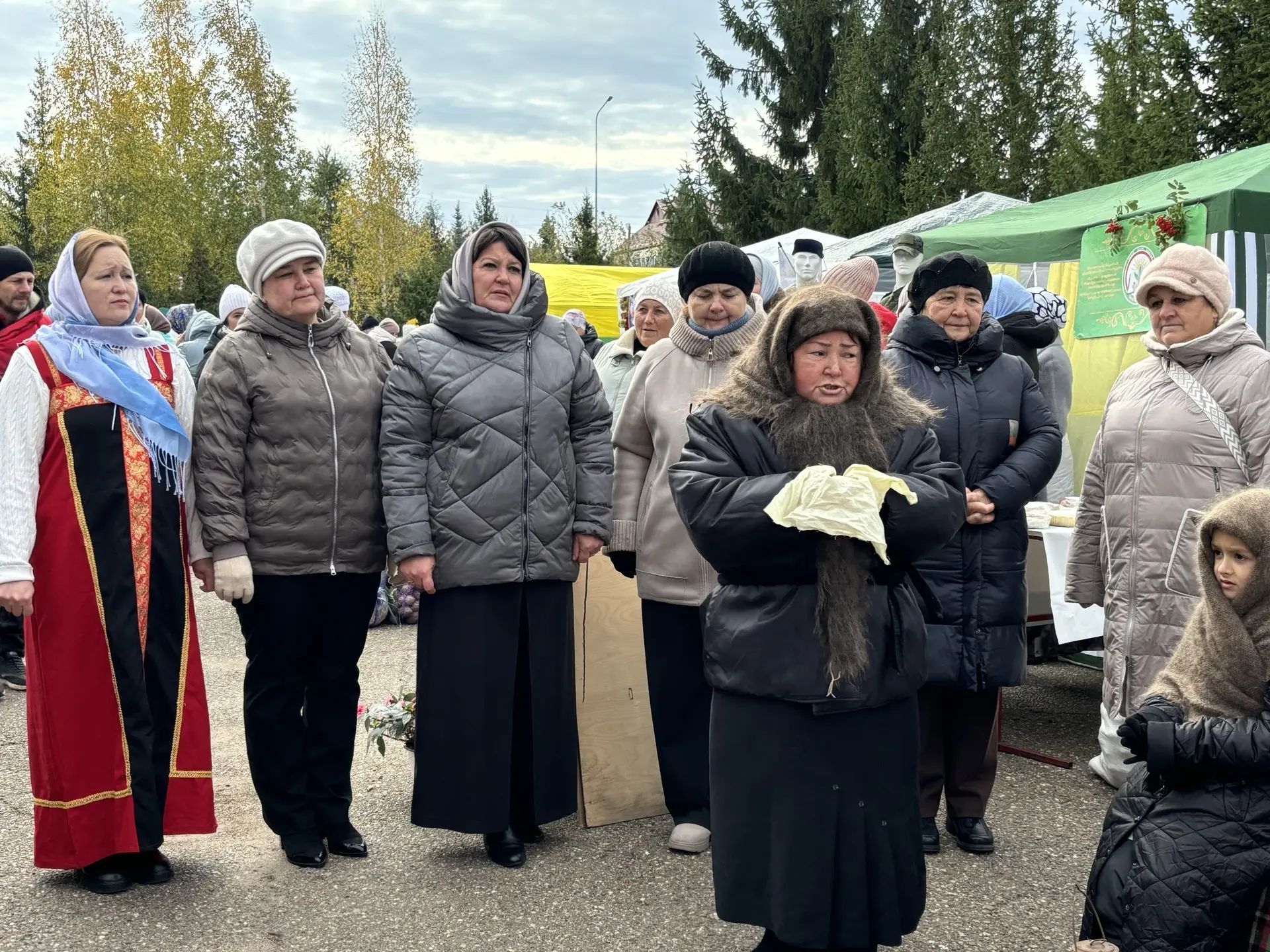 Урожай труда и традиций: в Кайбицах прошла школьная ярмарка „Дары осени“