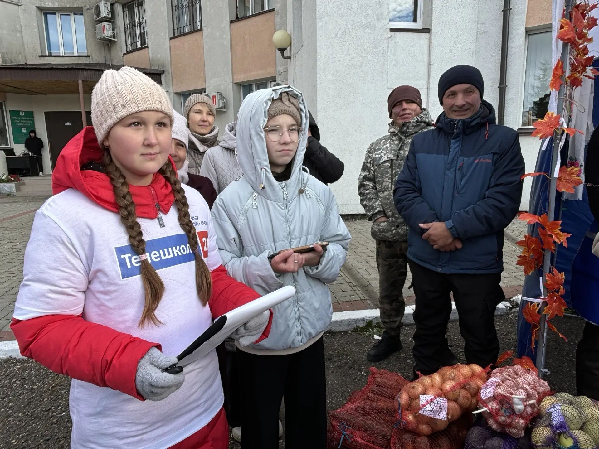 Урожай труда и традиций: в Кайбицах прошла школьная ярмарка „Дары осени“