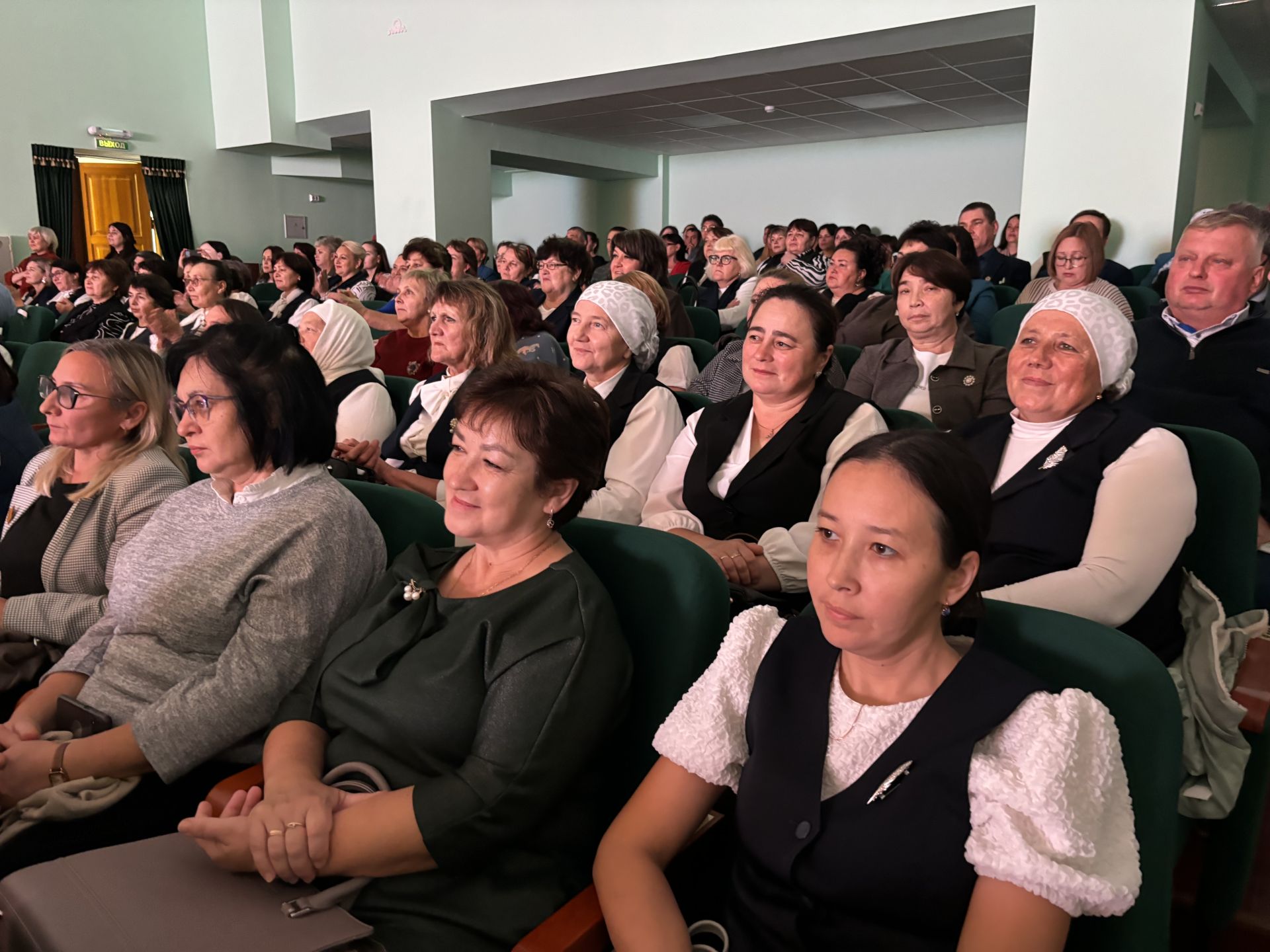 В Кайбицах состоялось торжественное мероприятие, посвящённое Дню учителя